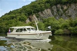 [E] linssen-grand-sturdy-30.0-sedan-20180522-0111.jpg