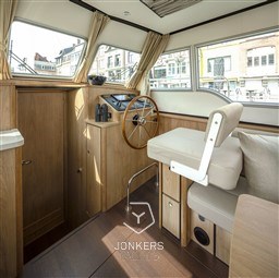 [I] linssen-grand-sturdy-30.0-sedan-20180522-0395.jpg