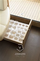 [I] linssen-grand-sturdy-30.0-sedan-20180522-0528.jpg