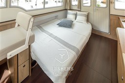 [I] linssen-grand-sturdy-30.0-sedan-20180522-0453.jpg