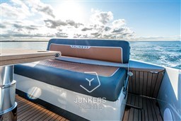 [I] F33_Detail-01990-min.jpg