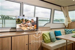 [I] linssen-grand-sturdy45-0-ac-INTERO-int-270721-370.jpg