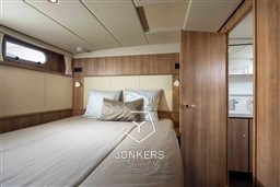 [I] linssen-grand-sturdy45-0-ac-INTERO-int-270721-454.jpg