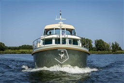 [E] linssen-grand-sturdy45-0-ac-intero-20210723-016.jpg