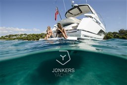 [E] Targa_45_Open_Exterior_1843-min.jpg