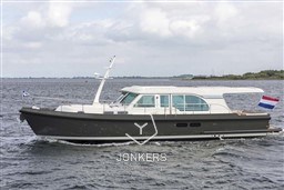 [E] linssen-grand-sturdy-45-sedan-intero-eggshell-white-grey-hull.jpg