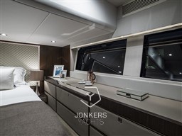 [I] Squadron_50_Interior_1503-min.jpg