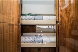 [I] Squadron_50_Interior_00330-min.jpg