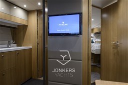 [I] Squadron_50_Interior_11-min.jpg