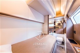 [I] Absolute-Navetta52-31