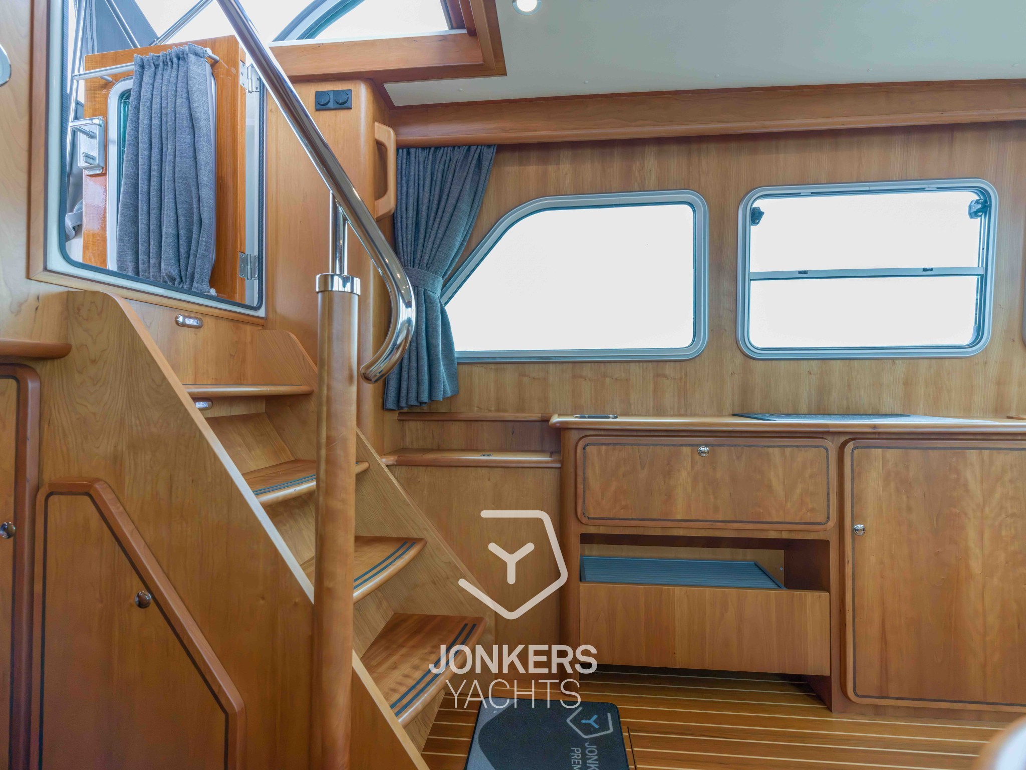 [I] Grand Sturdy 430 AC MKII BN 2540 - Jonkers Yachts (11).jpg