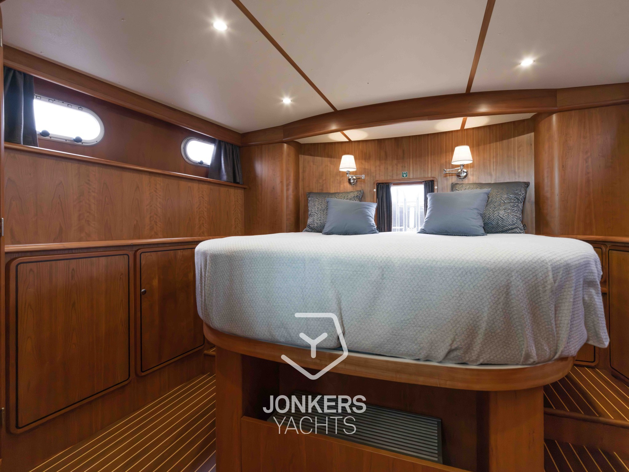 [I] Grand Sturdy 430 AC MKII BN 2540 - Jonkers Yachts (15).jpg
