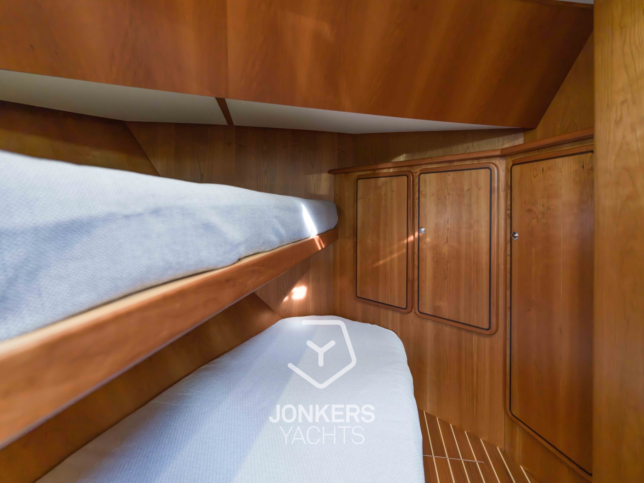 [I] Grand Sturdy 430 AC MKII BN 2540 - Jonkers Yachts (29).jpg
