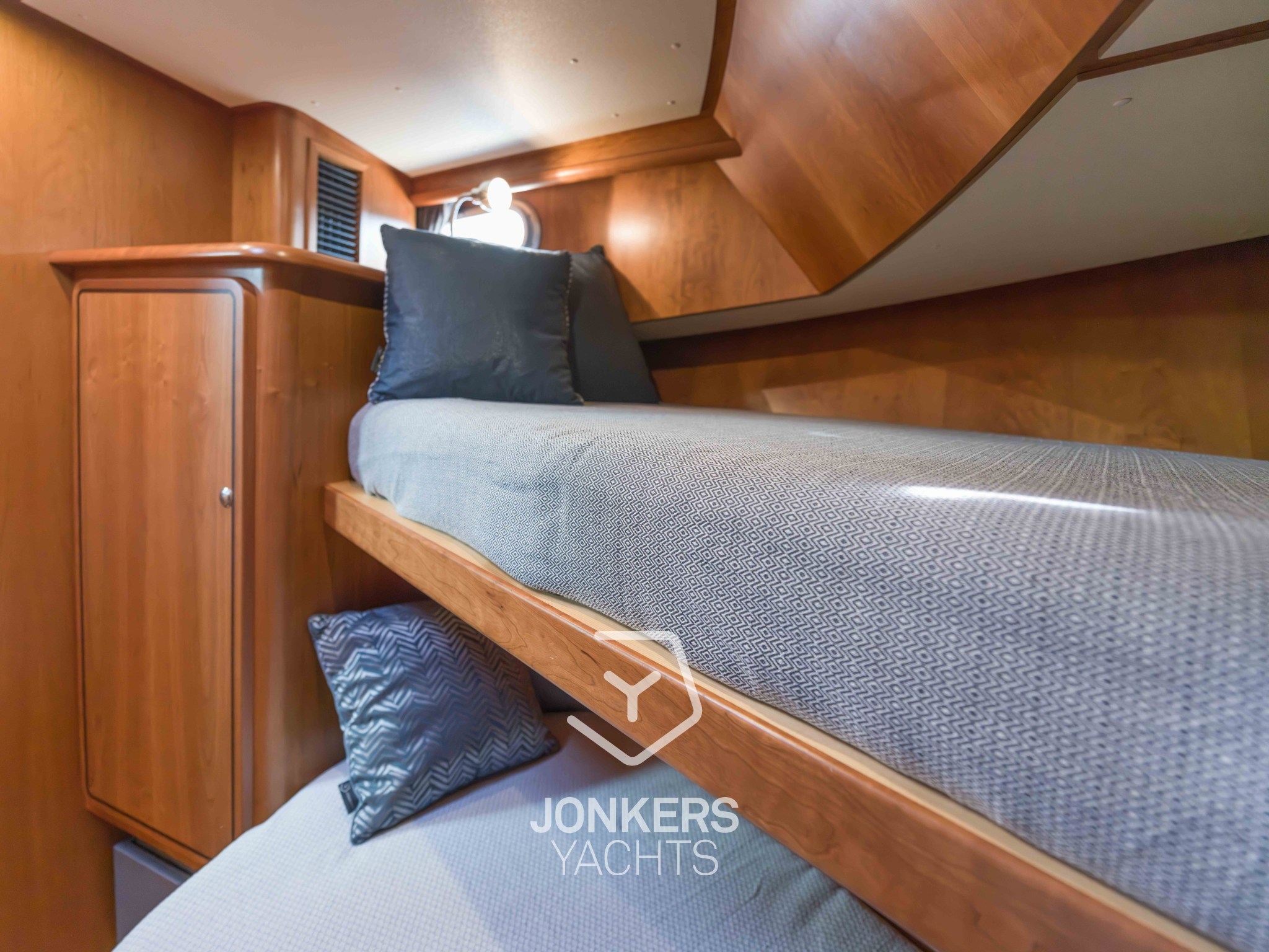 [I] Grand Sturdy 430 AC MKII BN 2540 - Jonkers Yachts (30).jpg