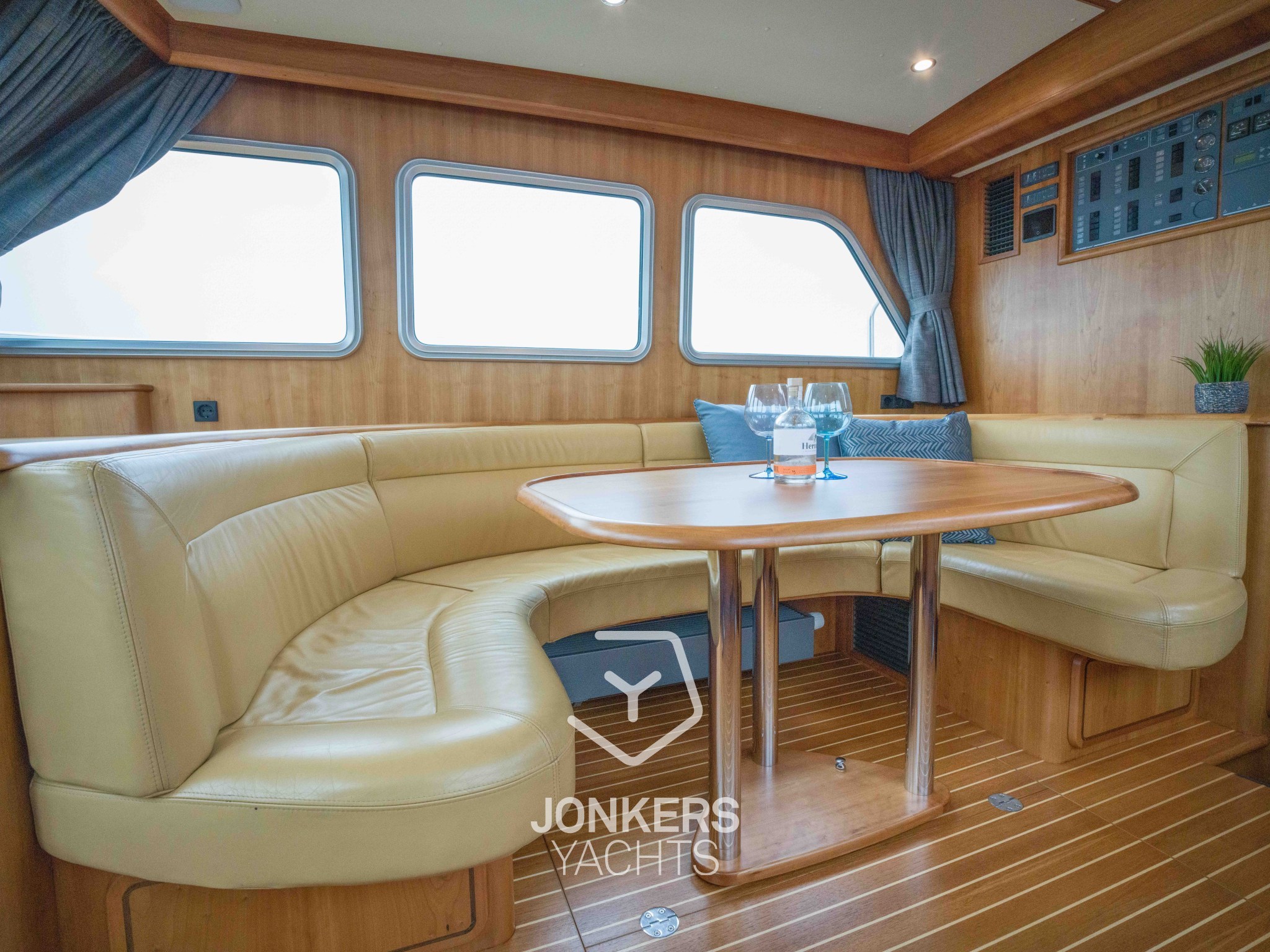 [I] Grand Sturdy 430 AC MKII BN 2540 - Jonkers Yachts (6).jpg