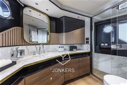 [I] Absolute-Navetta64-53