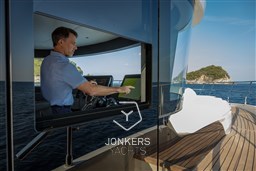 [I] Absolute-Navetta64-37