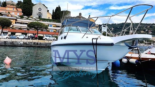 Boston Whaler 28 Conquest (24)