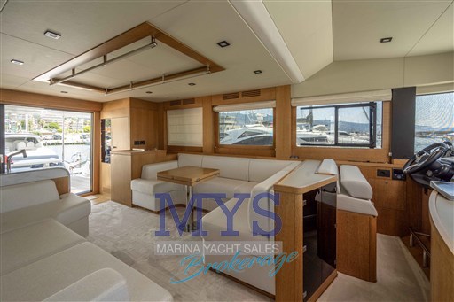 SIRENA YACHT 58' FLY HT (16)