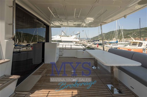 SIRENA YACHT 58' FLY HT (20)