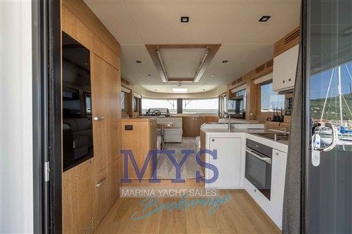 SIRENA YACHT 58' FLY HT (14)