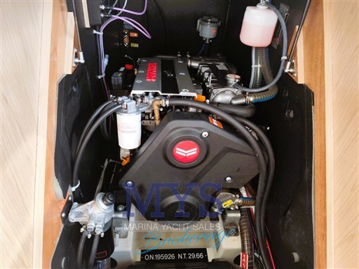 Oceanis 54 motore