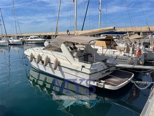 Fairline 33