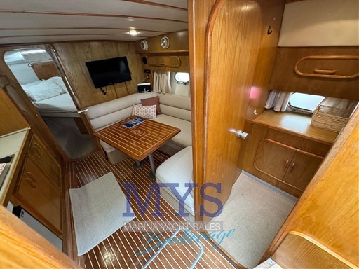 Fairline 33 (34)