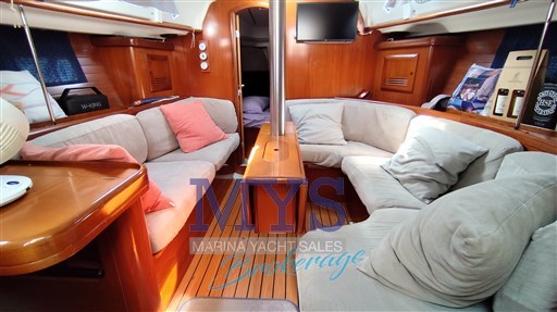 BENETEAU OCEANIS 361 (8)