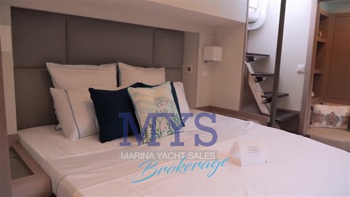 FOUNTAINE PAJOT 67 POWER (19)