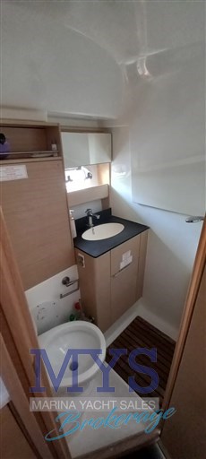 Bavaria 33 HT (23)