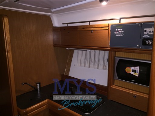 BAVARIA 33 SPORT (9)