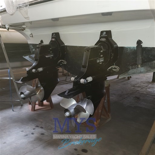BAYLINER 300 (16)