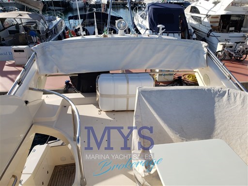 CAYMAN 42 FLY (15)