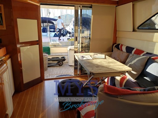 CAYMAN 42 FLY (4)