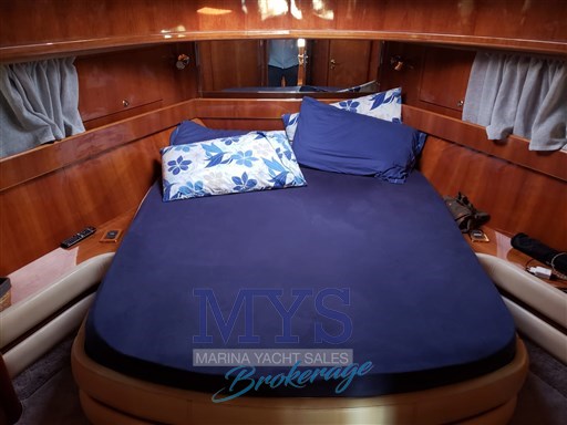 CAYMAN 42 FLY (9)
