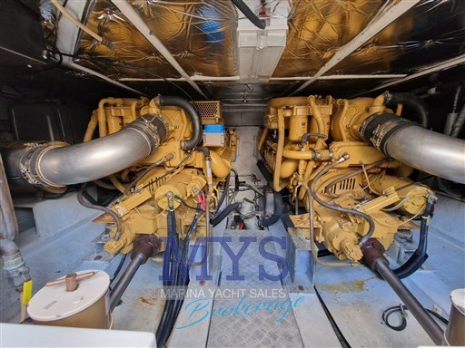 AZIMUT 46 FLY (106)