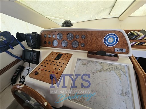 Azimut AZ 43
