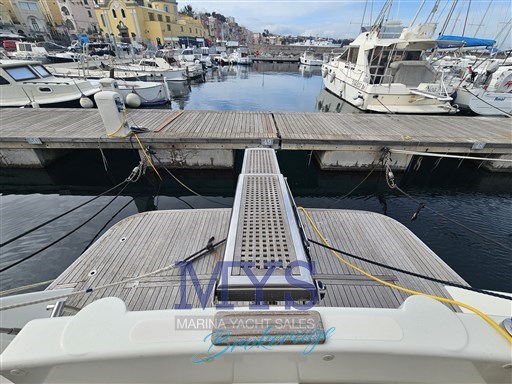 Azimut AZ 43
