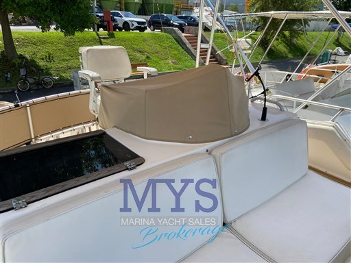 BERTRAM 37 CONVERTIBLE (148)