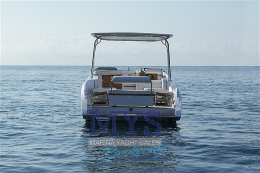MA.MI 28' T Top (20)