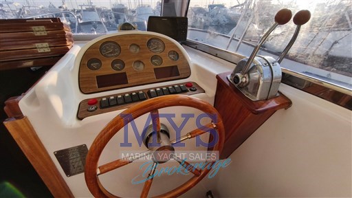 F.lli Aprea 750 Cabin (15)
