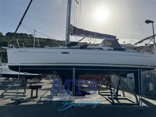 Beneteau Oceanis 37