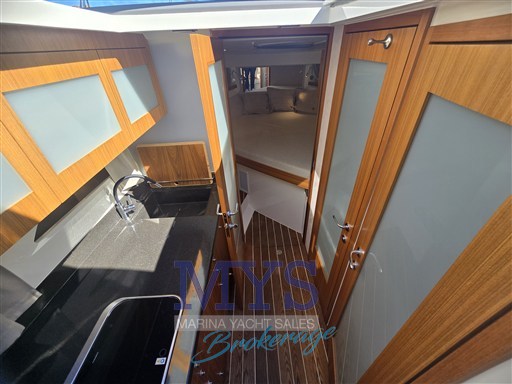 MAREX 310 SUN CRUISER (10)