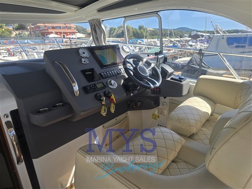 MAREX 310 SUN CRUISER (21)