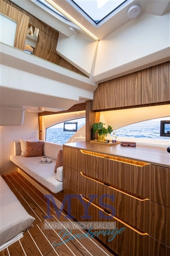 Midship Cabin (1)