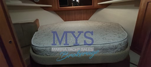 Luhrs 40 open