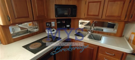 Luhrs 40 open