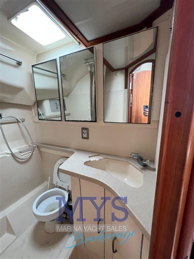 Luhrs 40 open
