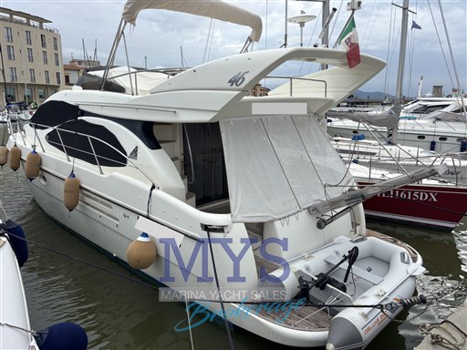 Azimut 46